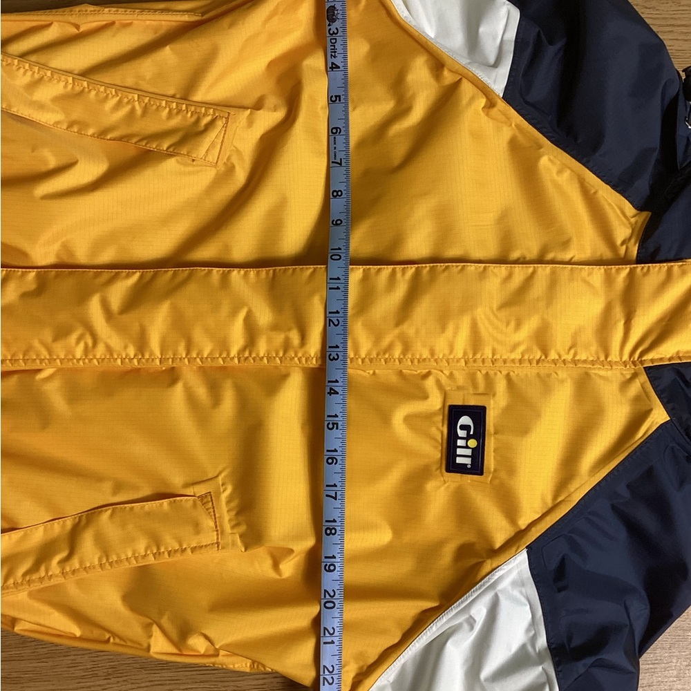 Gill O2 breathable sailing jacket; Size: small - Picture 13 of 16
